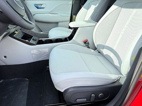 New 2027 Hyundai Kona Limited FWD image 8