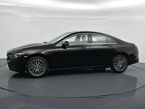 Used 2025 Mercedes-Benz CLA 250 image 2