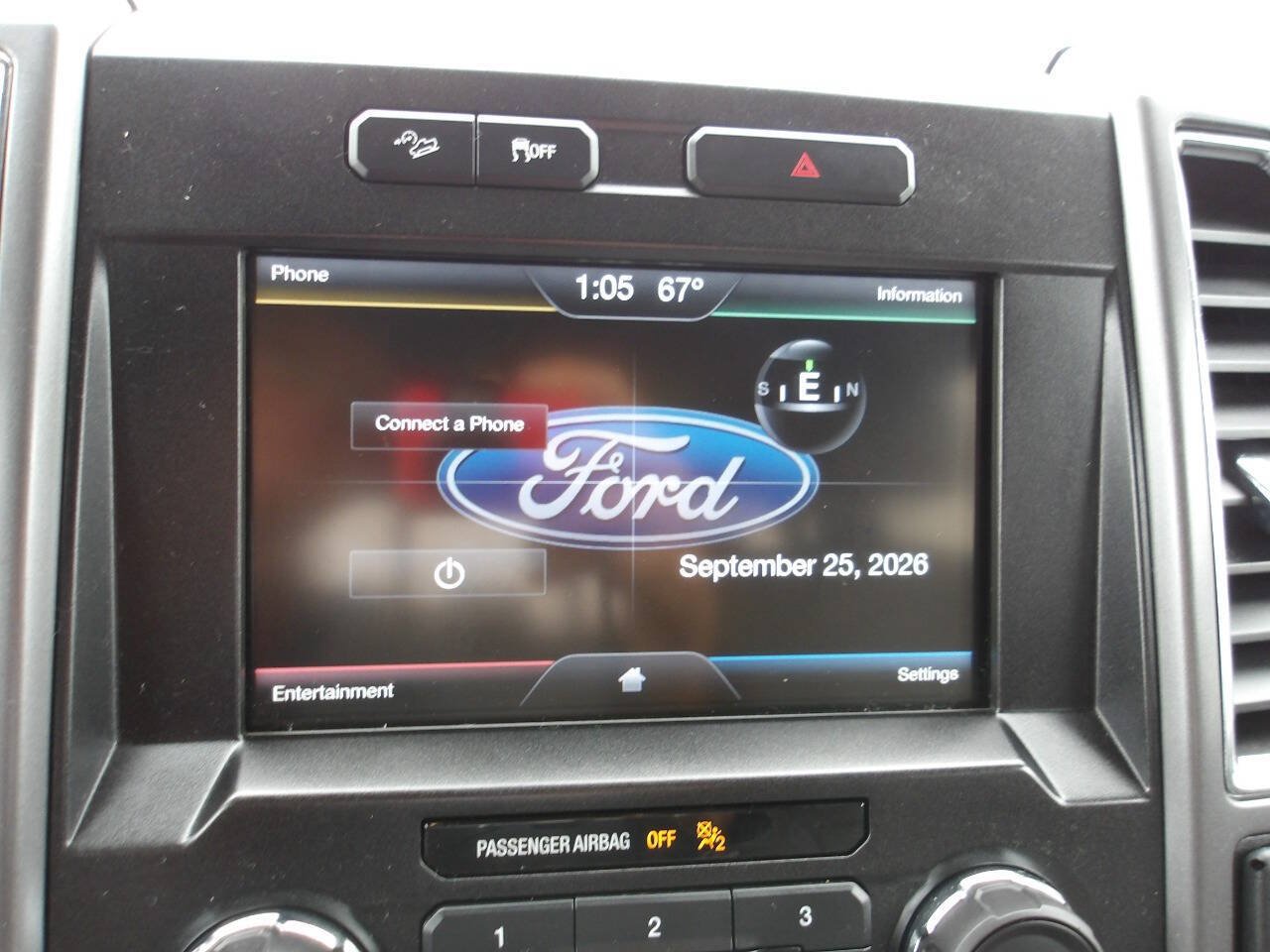 Used 2015 Ford F150 XLT w/ Equipment Group 302A Luxury AWD/4WD image 13