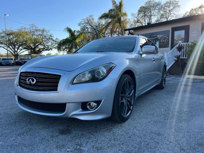 Used 2014 INFINITI Q70 3.7 w/ Premium Package