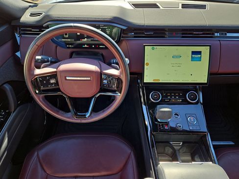 Used 2023 Land Rover Range Rover Sport SE Dynamic image 14