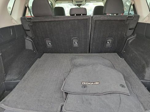 Used 2023 Nissan Rogue S image 24