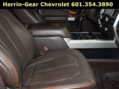 Used 2017 Ford F250 King Ranch w/ FX4 Off-Road Package image 26