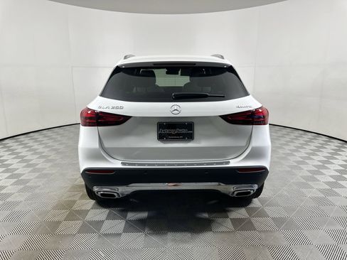 Used 2025 Mercedes-Benz GLA 250 4MATIC image 7