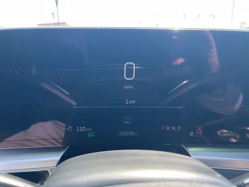 Used 2024 Cadillac Lyriq Luxury AWD/4WD image 16