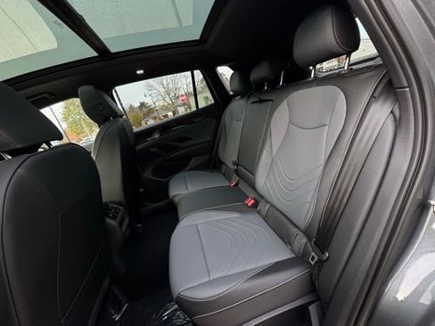 New 2026 Volkswagen Tiguan SE R-Line image 28