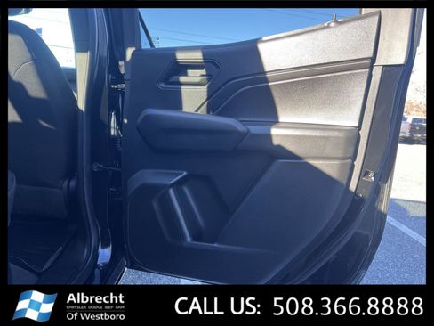 Used 2023 Chevrolet Colorado Trail Boss w/ Technology Package image 18