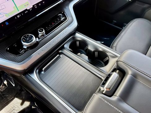 New 2026 Ford Expedition Max Platinum w/ Stealth Appearance Package AWD/4WD image 29