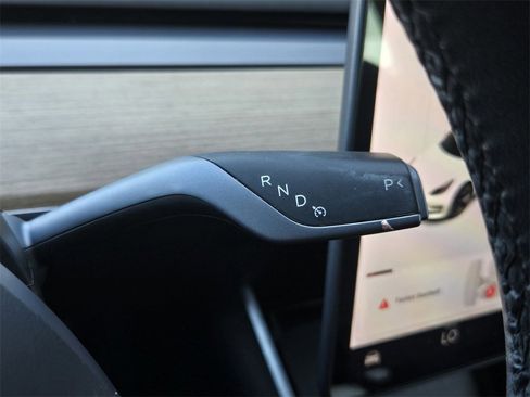 Used 2019 Tesla Model 3 Standard Range Plus image 21