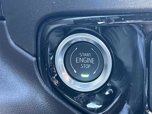 New 2026 GMC Sierra 1500 SLT w/ SLT Premium Plus Package image 5