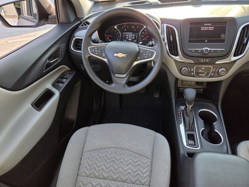 Used 2024 Chevrolet Equinox LS w/ LS Convenience Package FWD image 14