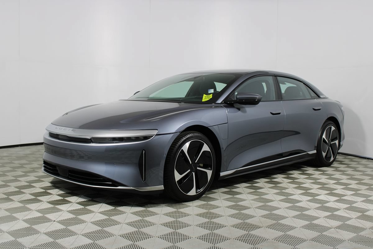Used 2023 Lucid Air Pure AWD/4WD image 3