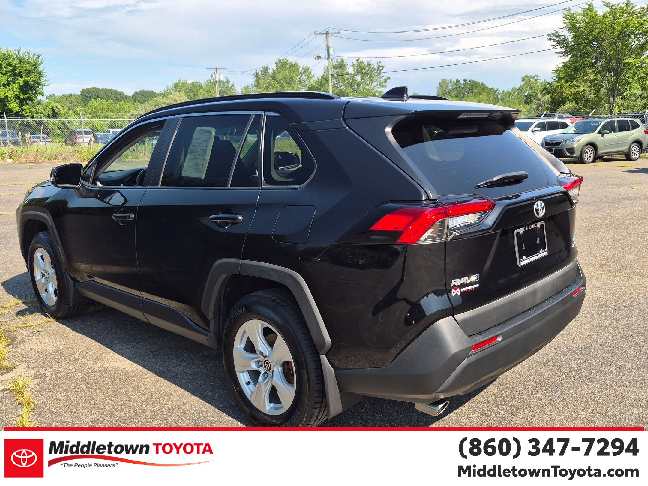 Used 2021 Toyota RAV4 XLE w/ Convenience Package AWD/4WD image 5