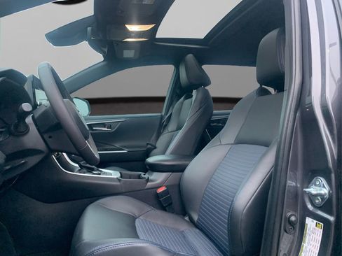 Used 2024 Toyota RAV4 XSE image 9