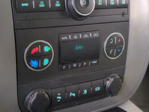 Used 2011 GMC Sierra 2500 SLT w/ SLT Convenience Package AWD/4WD image 29