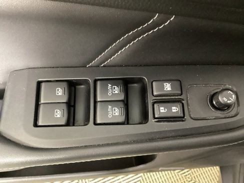 Used 2019 Subaru Outback 2.5i Limited w/ Popular Package #2 image 18