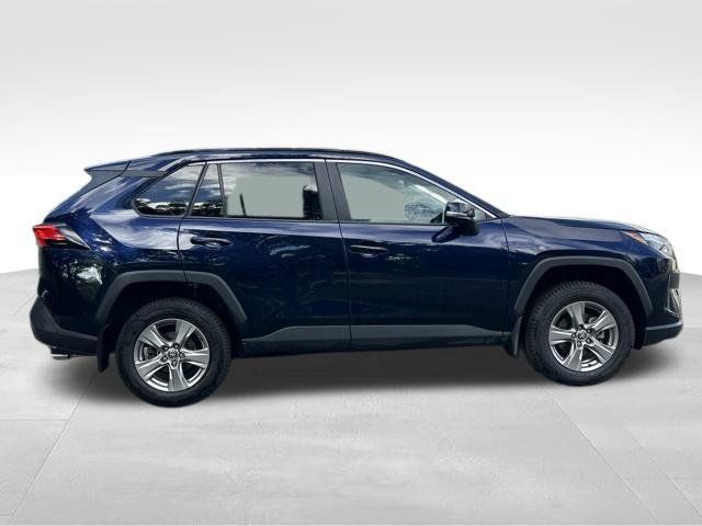 Used 2025 Toyota RAV4 XLE AWD/4WD image 9