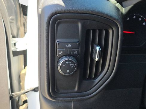 Used 2019 Chevrolet Silverado 1500 Custom w/ Infotainment Package RWD image 31