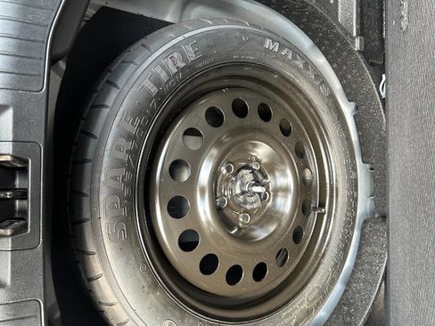 Used 2022 Ford Escape SE w/ Cold Weather Package image 43