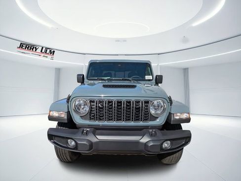 New 2025 Jeep Gladiator Sport image 7