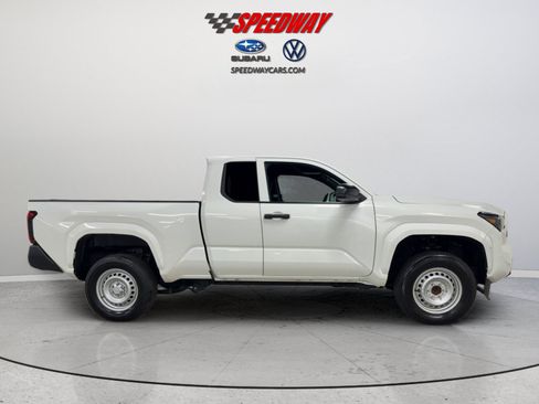 Used 2024 Toyota Tacoma SR RWD image 4