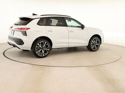 New 2026 Audi Q3 quattro 2.0T image 7