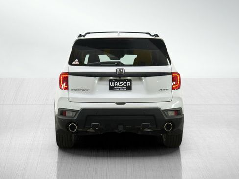 Used 2023 Honda Passport EX-L image 4