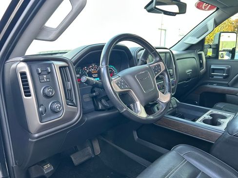 Used 2019 GMC Sierra 3500 Denali w/ Duramax Plus Package image 12