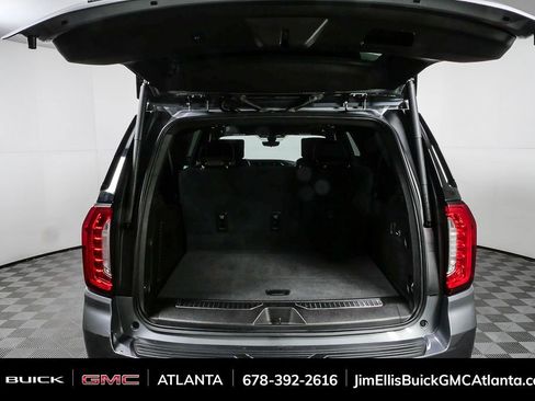 Used 2021 GMC Yukon XL Denali w/ Denali Premium Package image 34