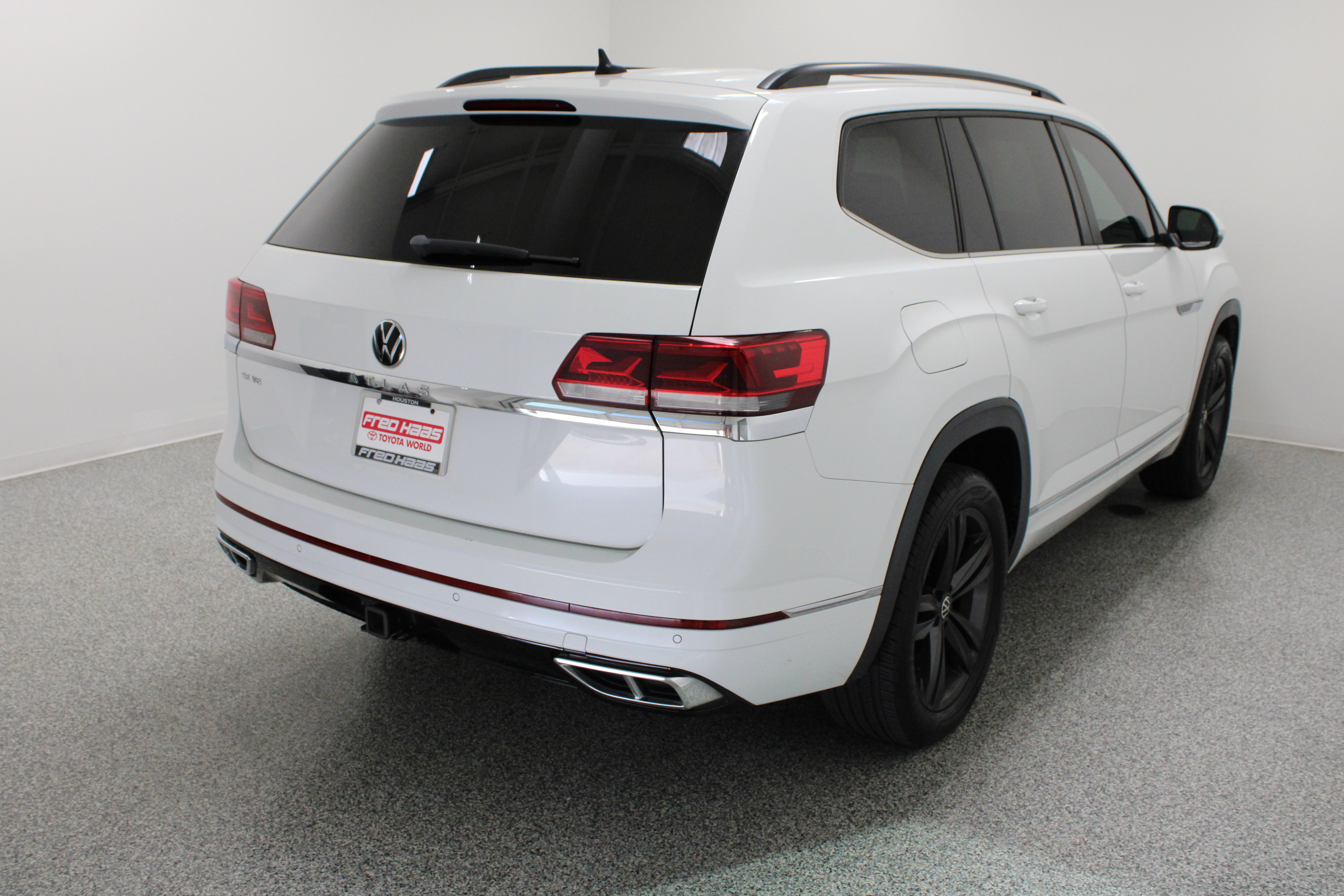 Used 2021 Volkswagen Atlas SE w/ Panoramic Sunroof Package FWD image 7