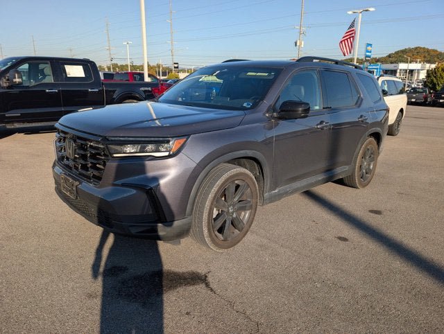 Used 2025 Honda Pilot Black Edition image 4