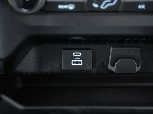 Used 2023 Ford F150 XLT AWD/4WD image 36