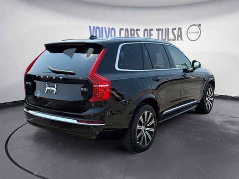 Used 2025 Volvo XC90 B5 Plus image 5