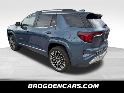 New 2026 GMC Terrain Denali w/ LPO, Floor Liner Package AWD/4WD image 6
