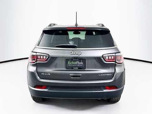 Used 2022 Jeep Compass Limited AWD/4WD image 7