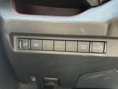 Used 2023 Toyota RAV4 Limited AWD/4WD image 8