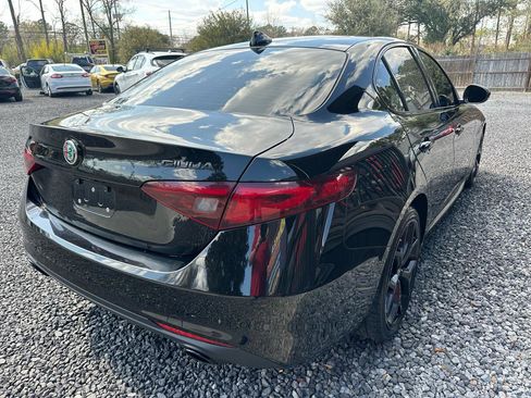 Used 2020 Alfa Romeo Giulia w/ Nero Edizione image 7