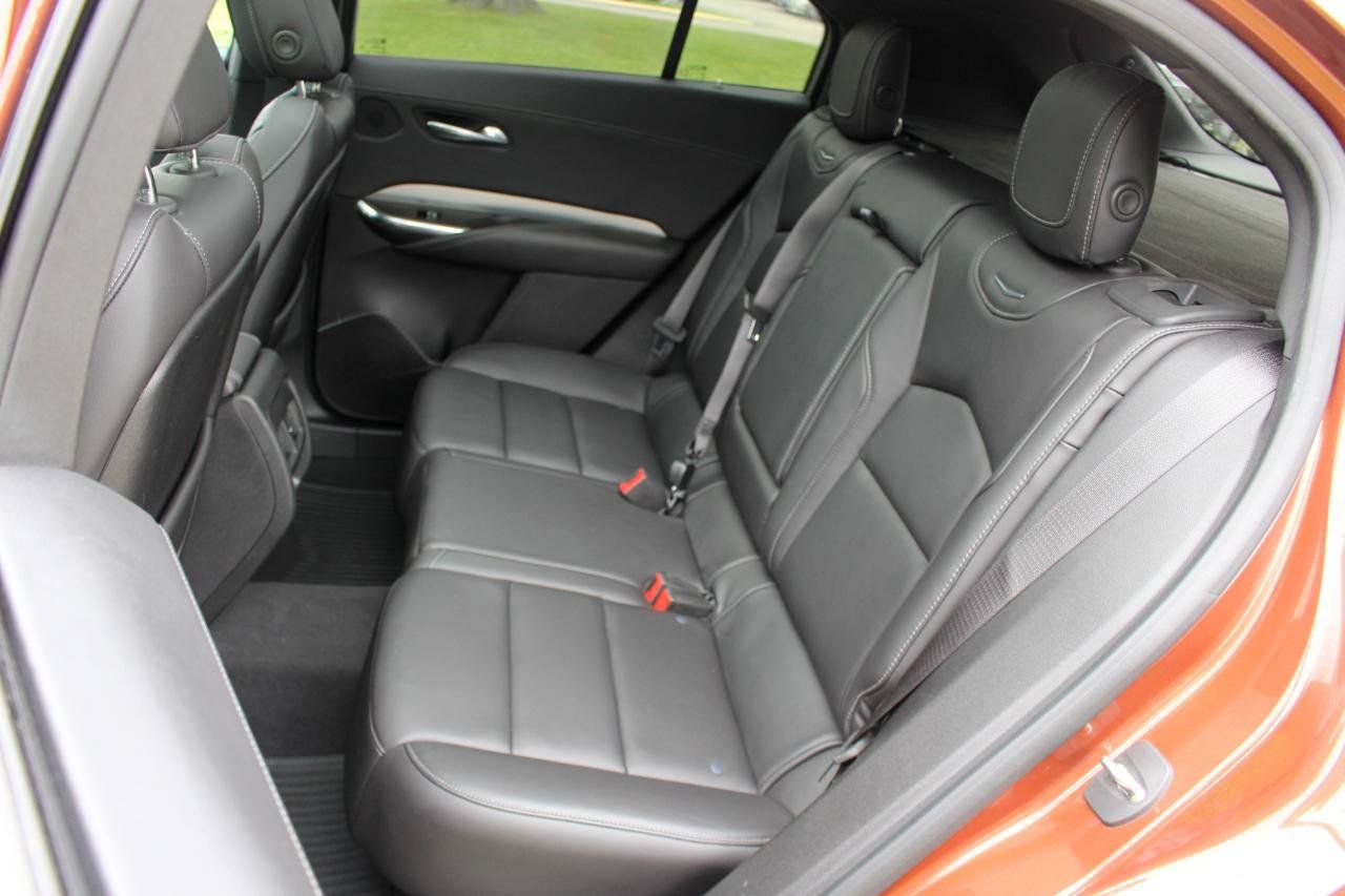 Used 2019 Cadillac XT4 Premium Luxury w/ Cold Weather Package AWD/4WD image 32