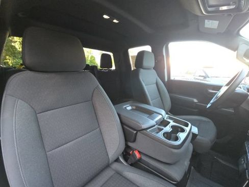 Used 2022 Chevrolet Silverado 1500 Custom RWD image 18