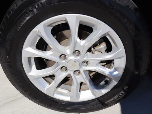 Used 2020 Chevrolet Equinox LT image 43