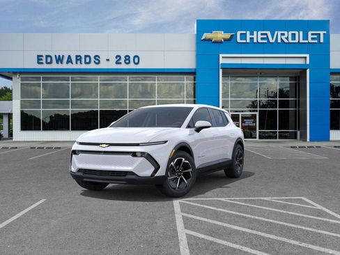 New 2026 Chevrolet Equinox EV LT image 8