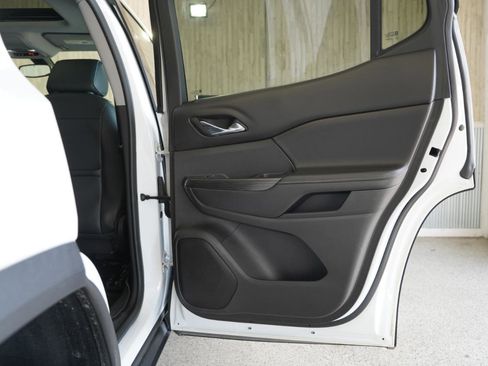 Used 2018 GMC Acadia SLT image 36