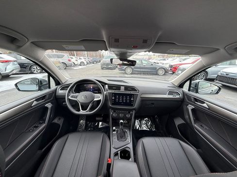 Used 2024 Volkswagen Tiguan Wolfsburg Edition image 21