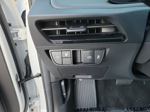 New 2026 Kia EV6 Light RWD image 28