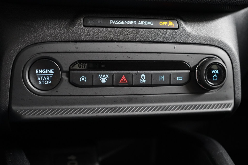Certified 2025 Ford Bronco Sport Outer Banks w/ Outer Banks Tech Package+ AWD/4WD image 26