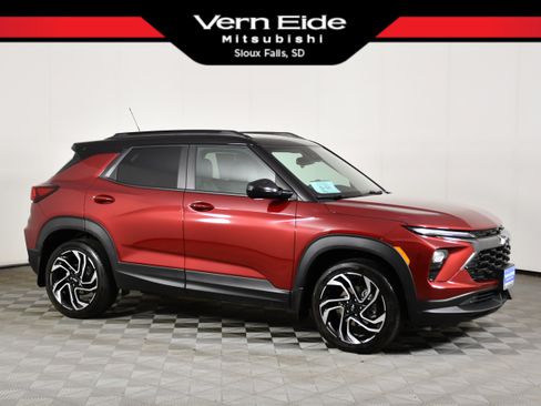 Used 2024 Chevrolet TrailBlazer RS w/ Convenience Package AWD/4WD image 1