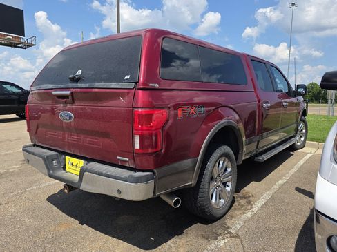 Used 2018 Ford F150 Lariat w/ Equipment Group 502A Luxury AWD/4WD image 5