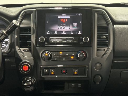 Used 2023 Nissan Titan SV image 12