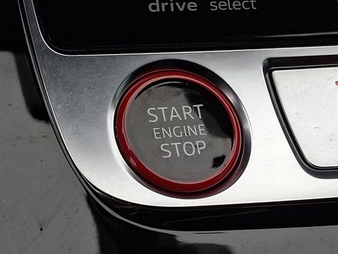 Used 2021 Audi SQ8 Prestige w/ Prestige Package image 24