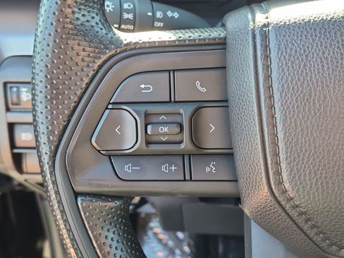 Used 2025 Toyota Tacoma SR5 RWD image 11
